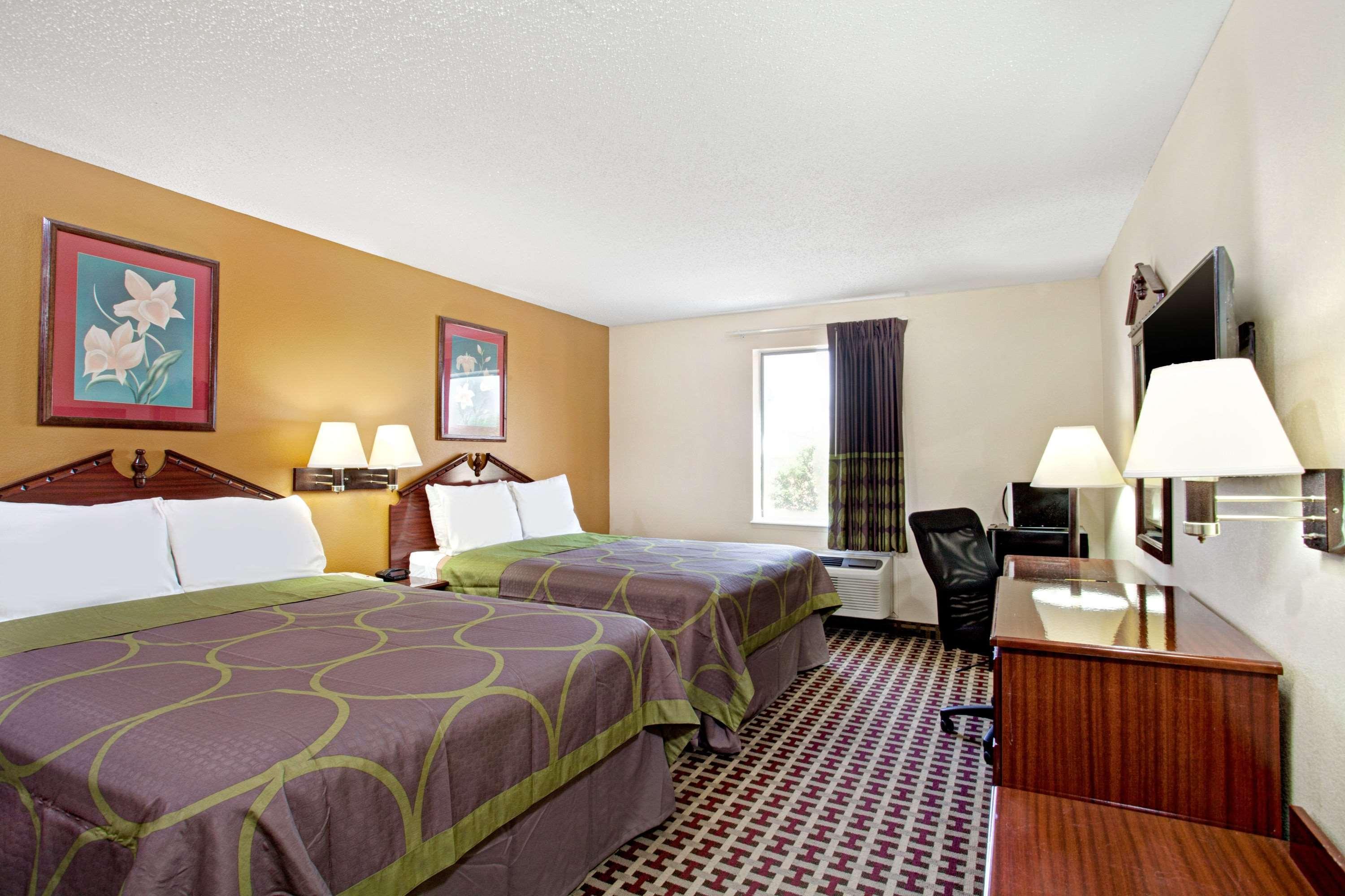 Super 8 By Wyndham Forrest City Ar מראה חיצוני תמונה