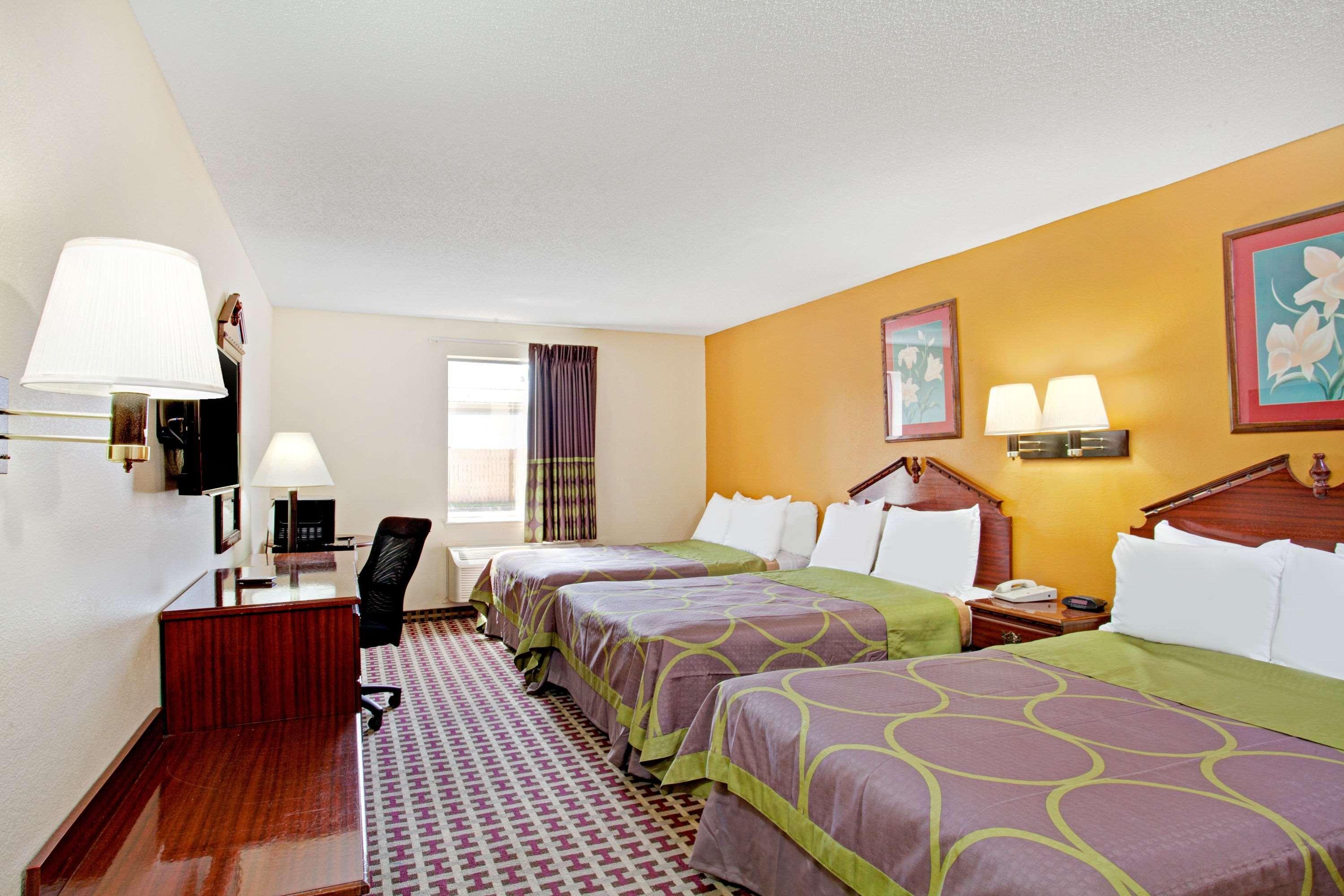 Super 8 By Wyndham Forrest City Ar מראה חיצוני תמונה