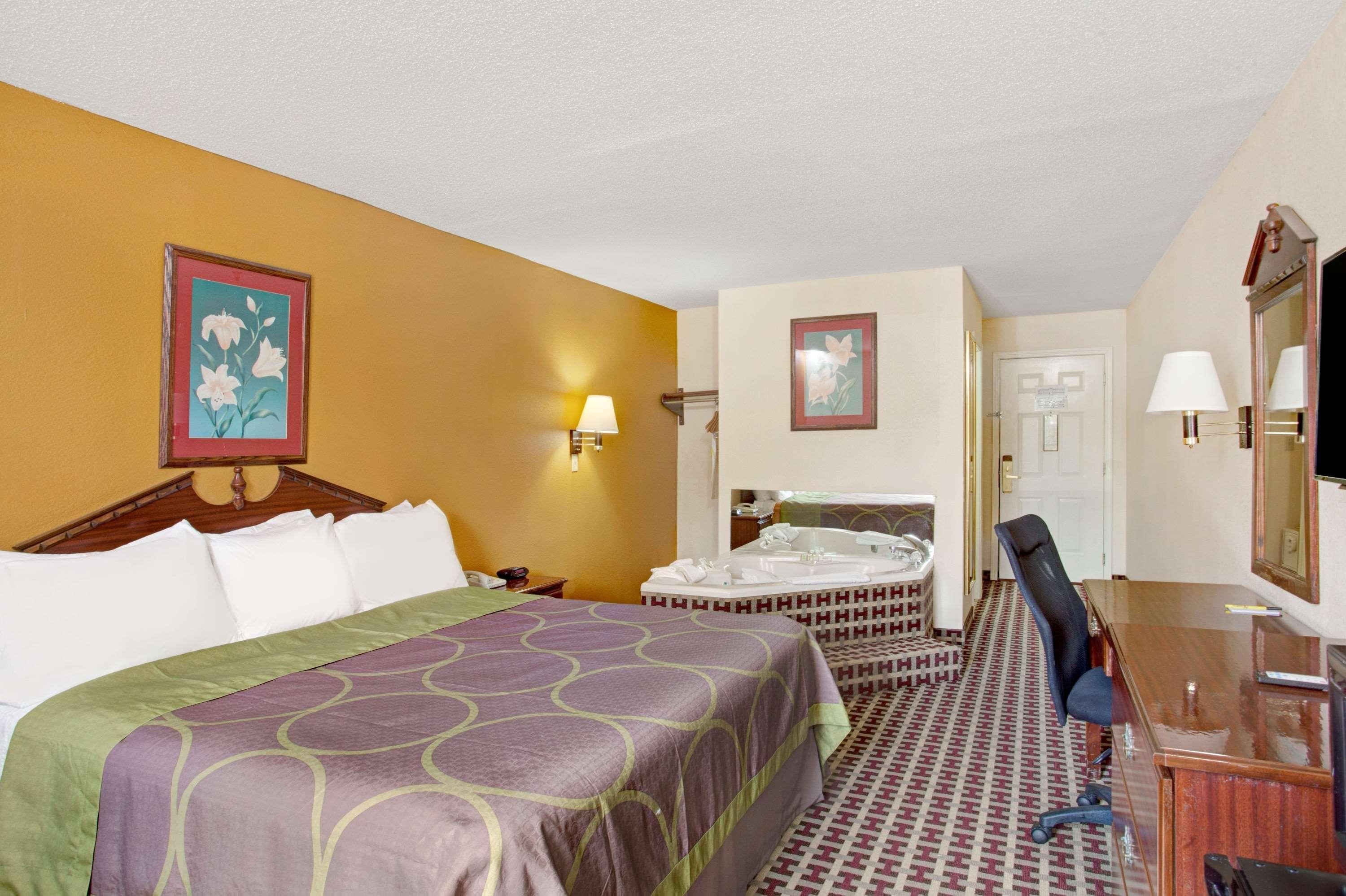Super 8 By Wyndham Forrest City Ar מראה חיצוני תמונה