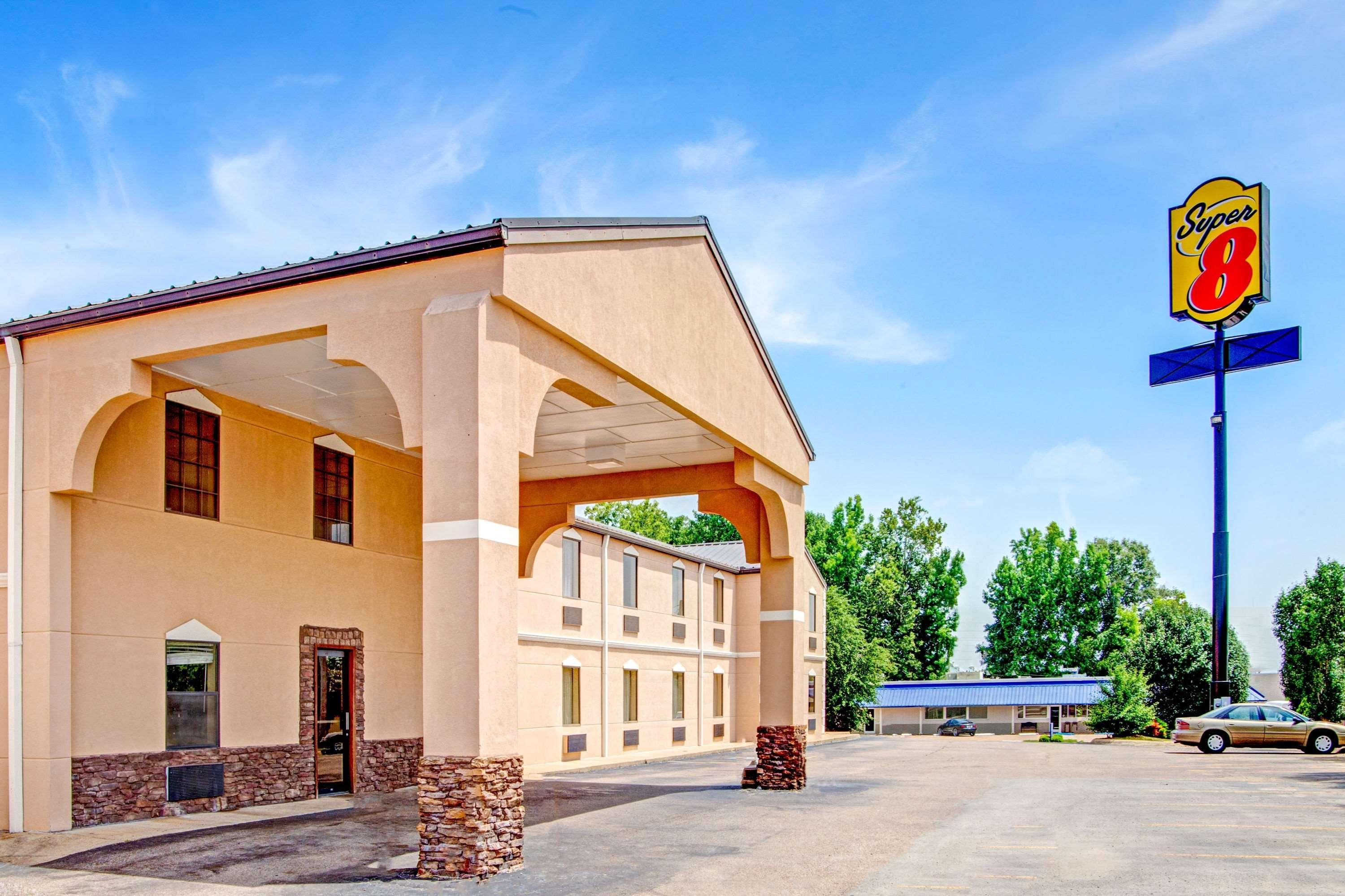 Super 8 By Wyndham Forrest City Ar מראה חיצוני תמונה